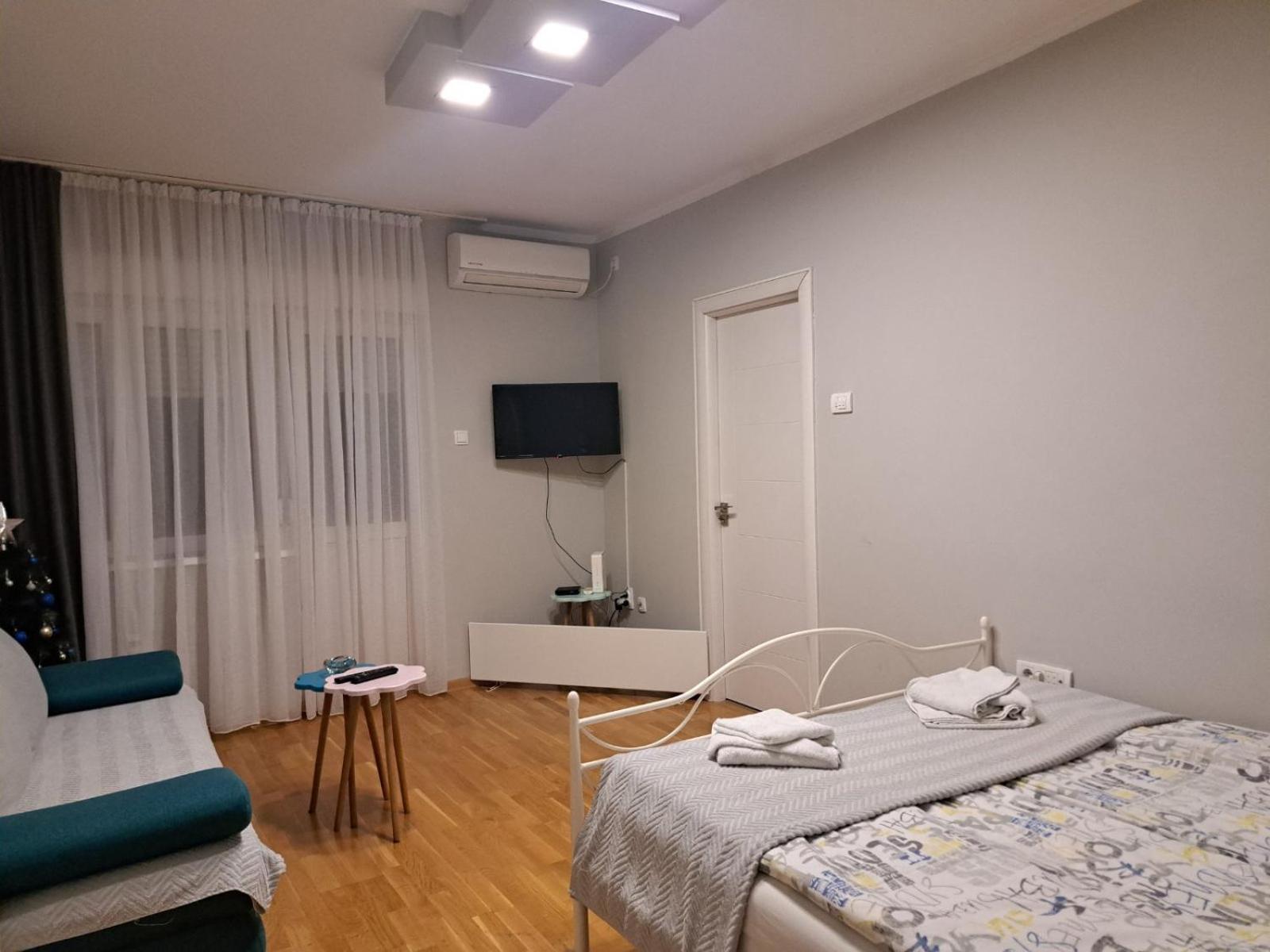 Apartment Marija Belgrado Esterno foto